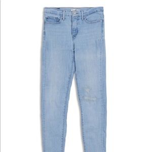 Levi’s - 311 shaping skinny light wash - size 30